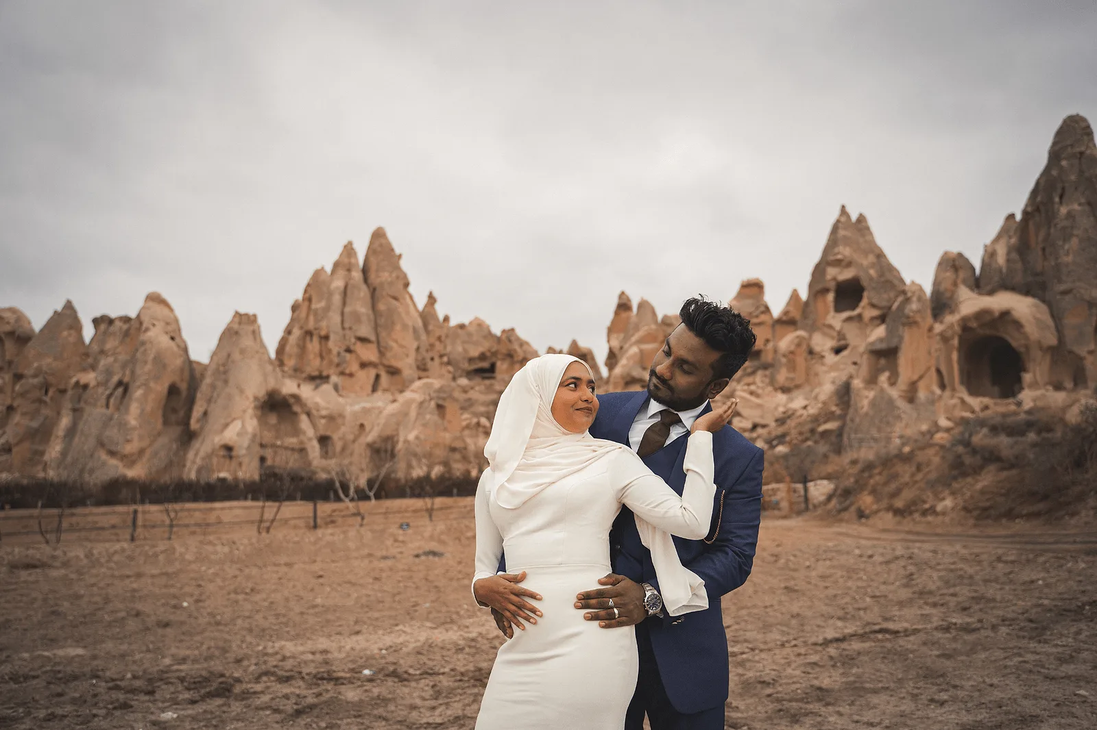 </span>Book a Professional Couple Photoshoot<span style=.