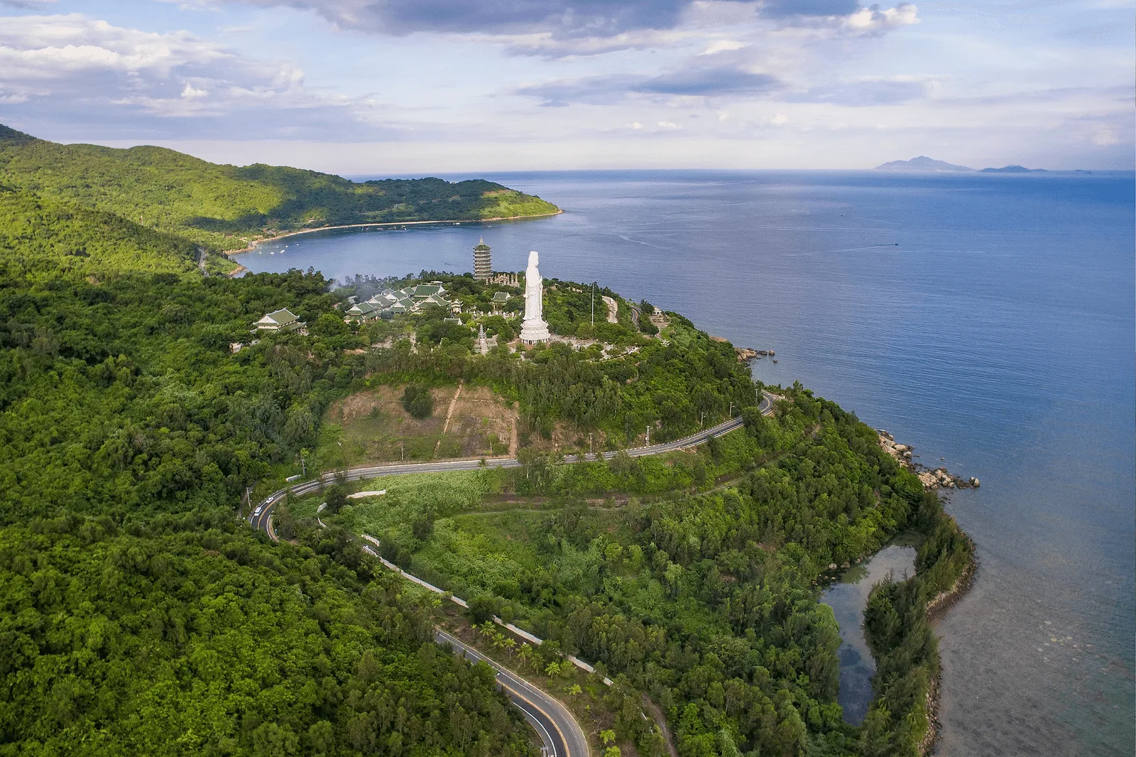 Son Tra Peninsula coastal road, Da Nang — hidden photo spot