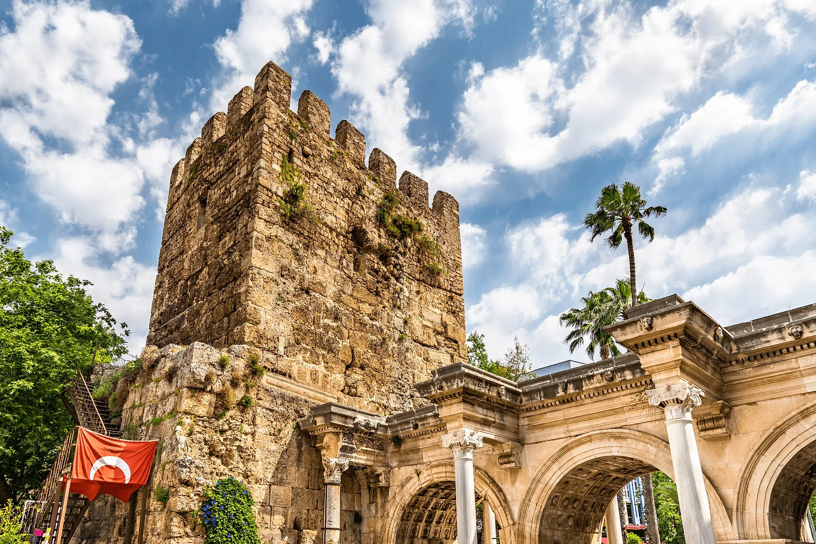 Hadrian's Gate Antalya at sunrise — best couples photo location in Kaleiçi