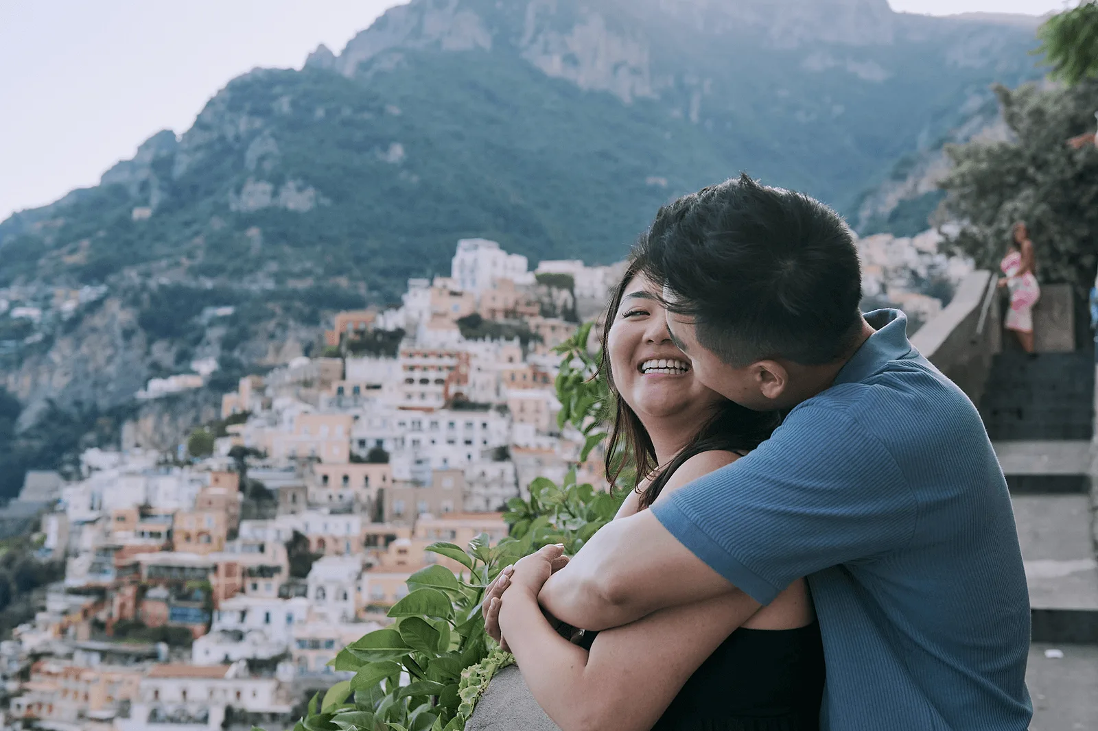 happy couple on positano viewpoint