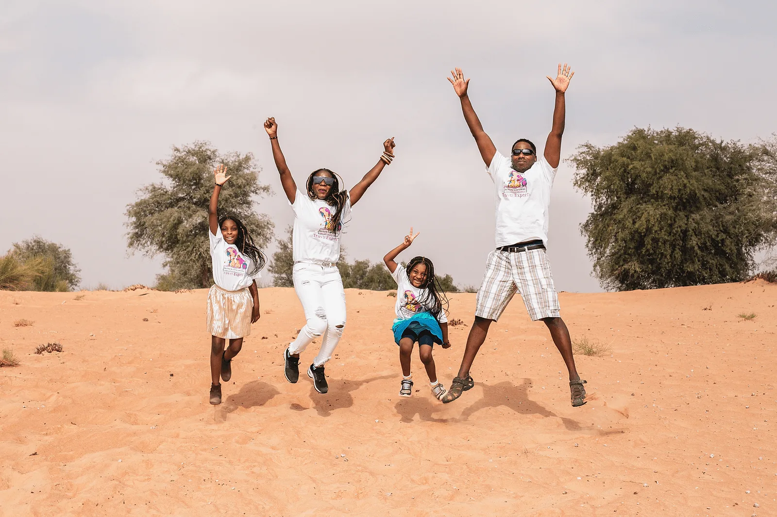family photoshoot in dubai outfit ideas
