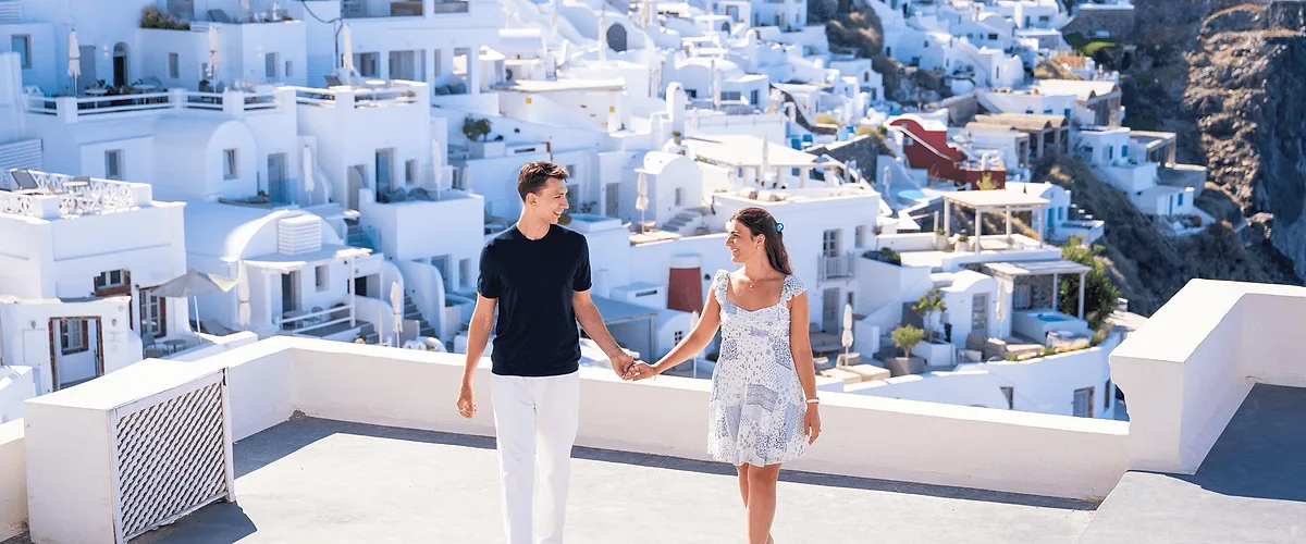 10 Best Santorini Photo Spots - From Our Local Photographers (2026)