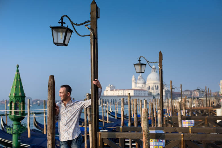 Vacation photographer in Venice