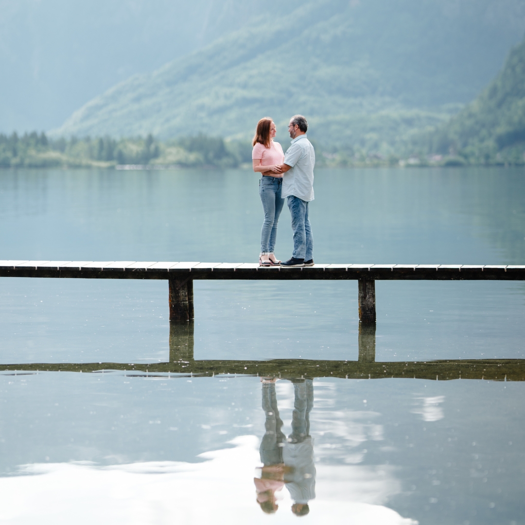 Couple's photoshoot by Edwin, Localgrapher in Hallstatt