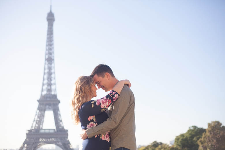 Couple photographer in Paris