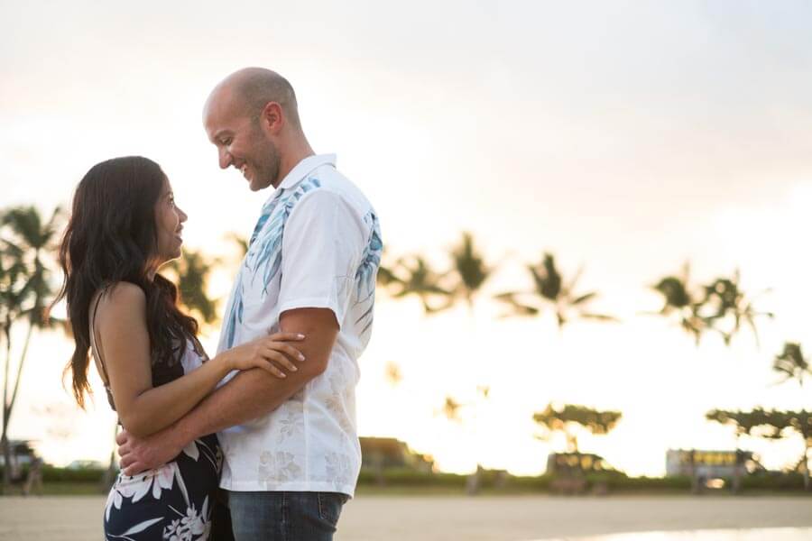 couple photographer in Honolulu, Hawaii