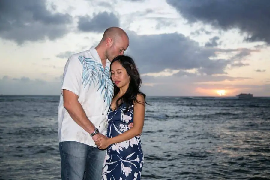 couple photographer in Honolulu, Hawaii