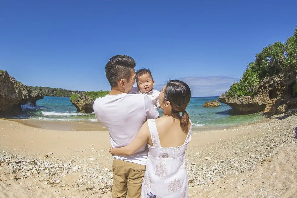Family Vacation Photo Shoot in Okinawa