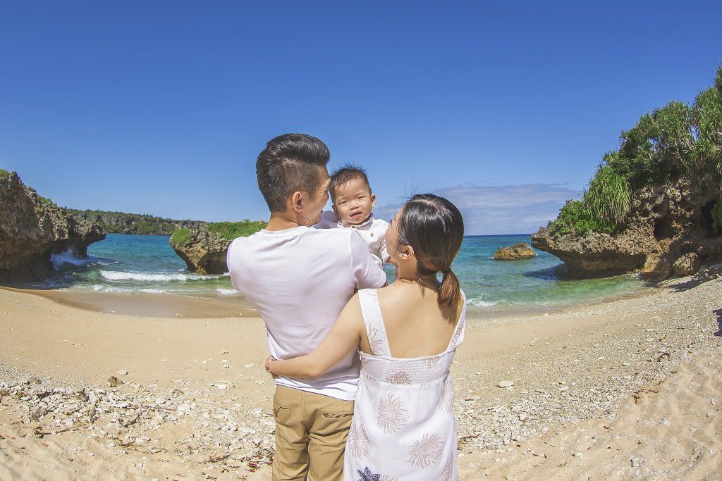 Family Vacation Photo Shoot in Okinawa