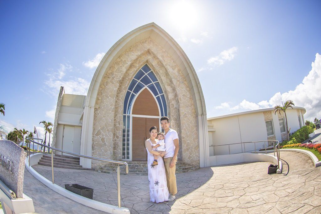 Family Vacation Photo Shoot in Okinawa