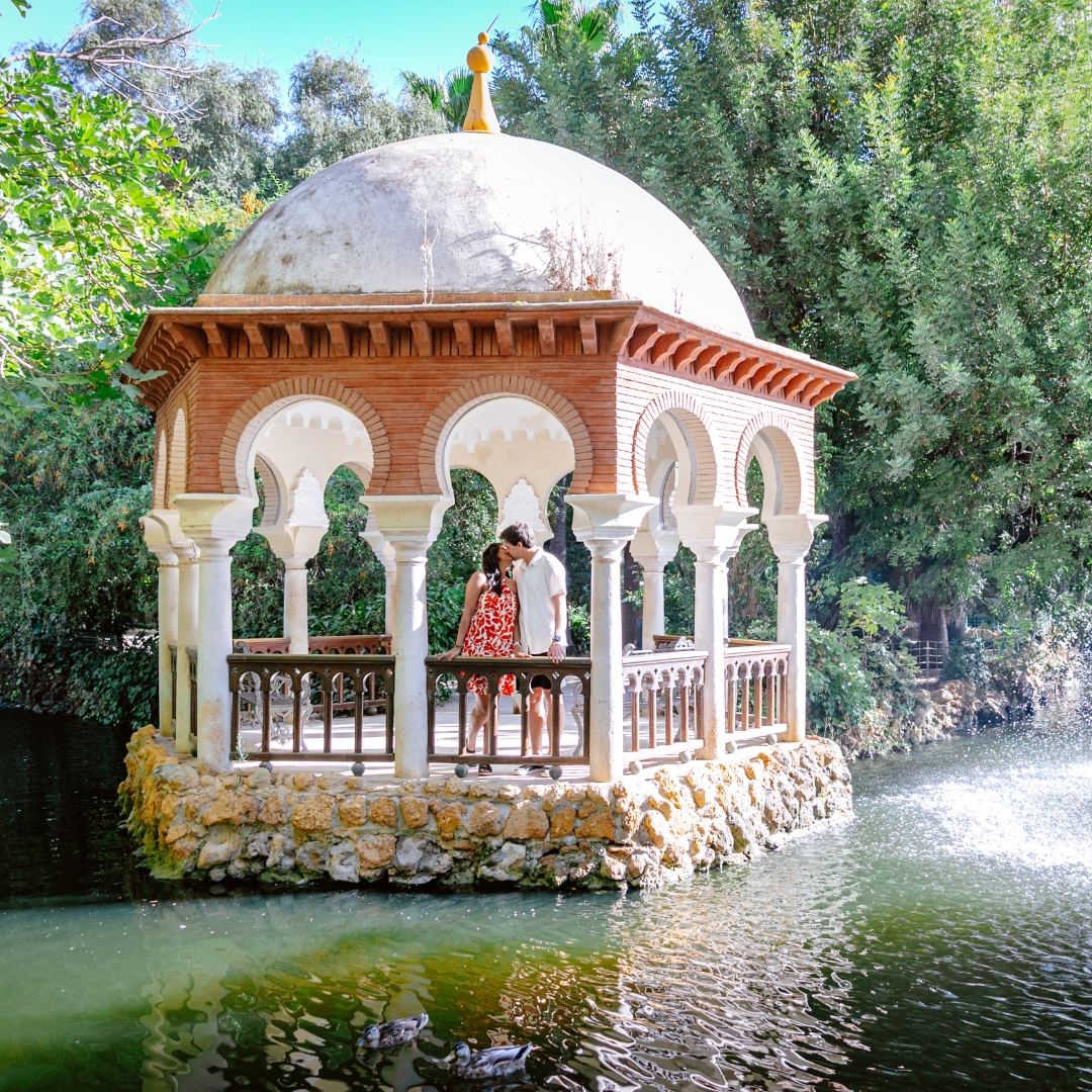Proposal photoshoot by Victoria, Localgrapher in Seville
