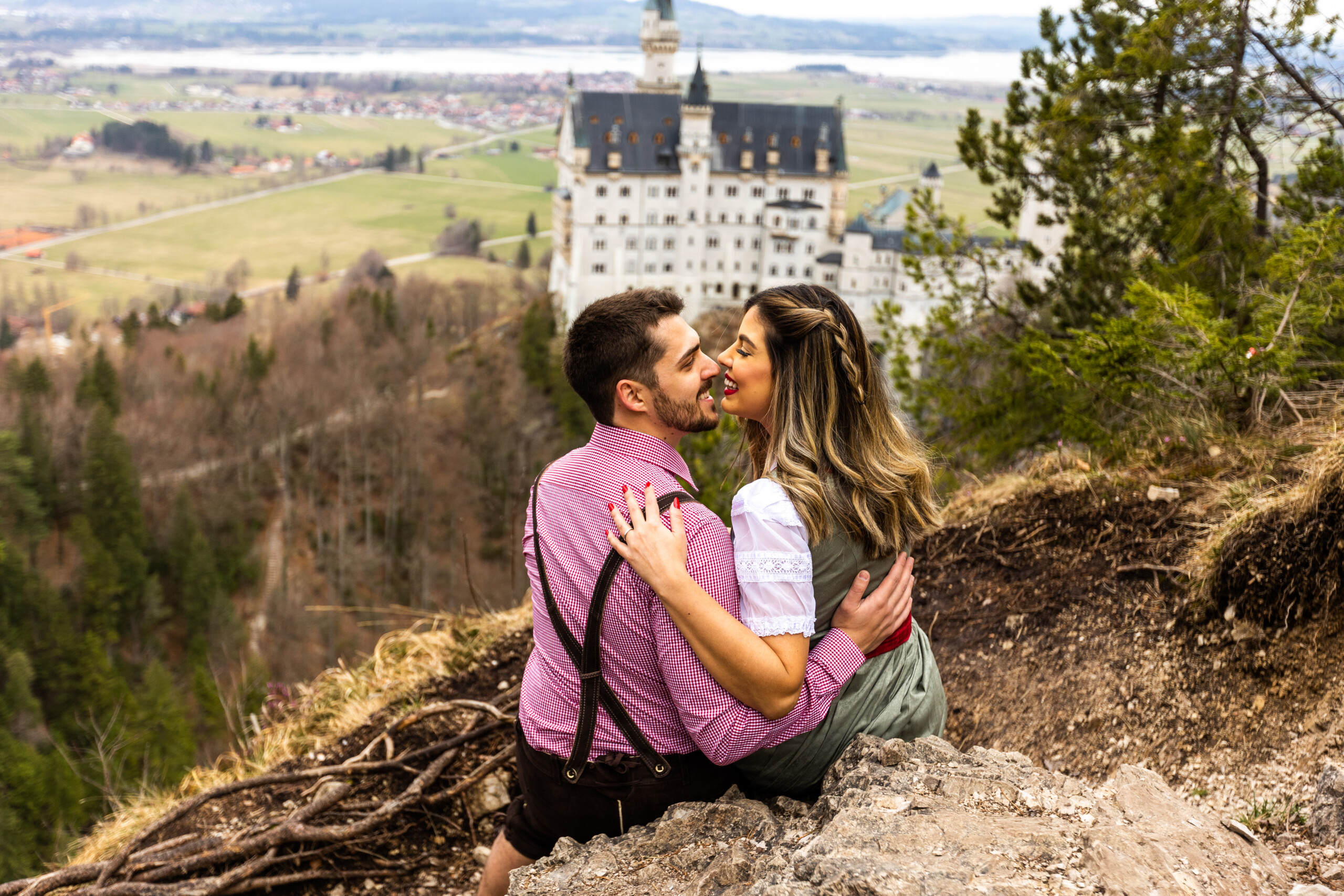 Engagement photoshoot by Tatiana, Localgrapher at Neuschwanstein Castle
