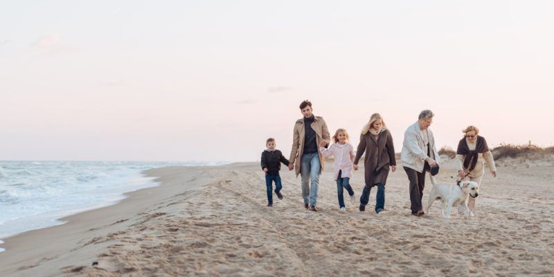 Best Family Portrait Ideas on the Beach