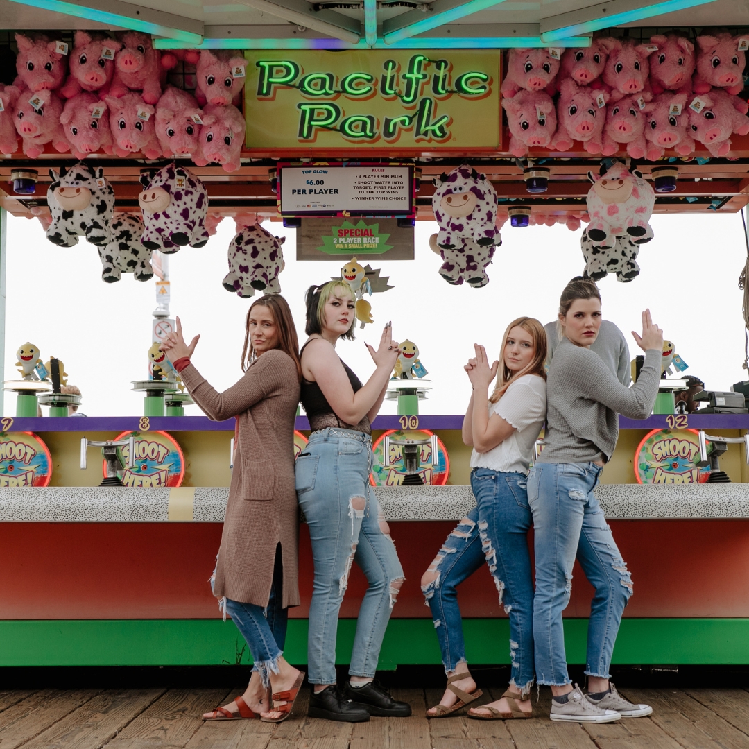 Family photoshoot by Leyre, Localgrapher in Santa Monica