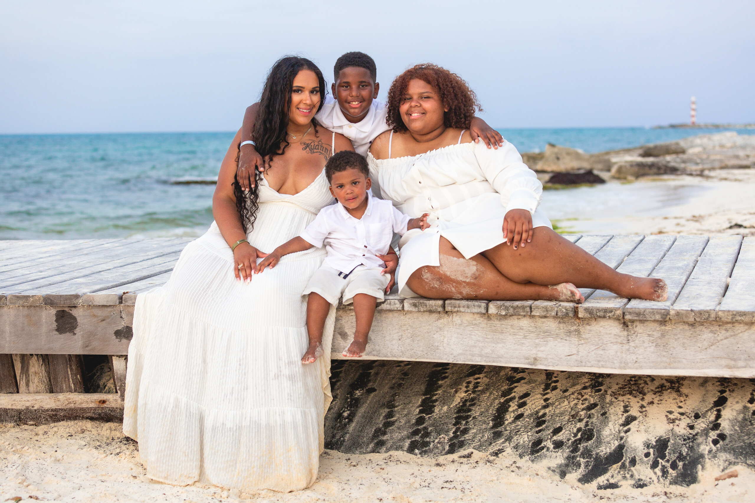 Family photoshoot by Carla, Localgrapher in Cancun