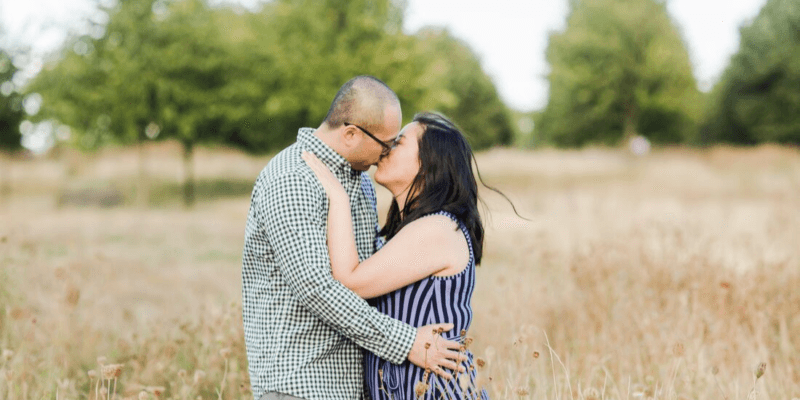 Most Romantic Couple Photo Shoots in Autumn