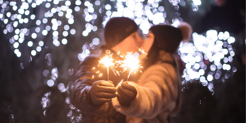 Christmas Photo Ideas for Couples