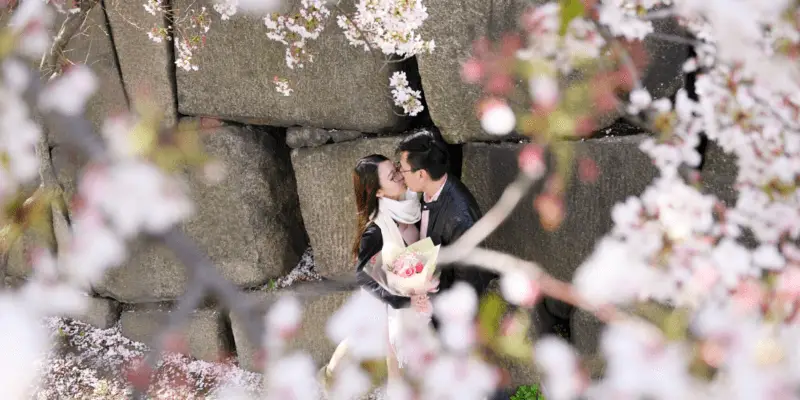 Romantic Honeymoon Photo Shoot Spots in Japan