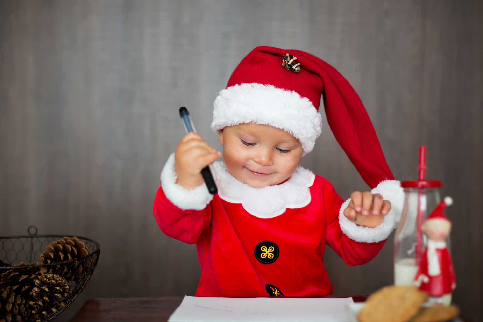 toddler christmas photoshoot