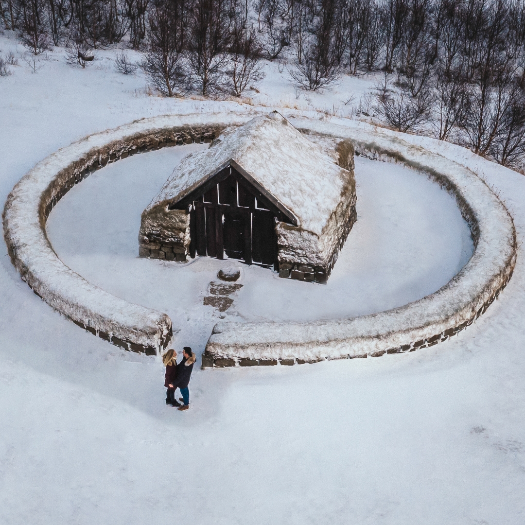 Proposal photoshoot by Sigurdur, Localgrapher in Iceland