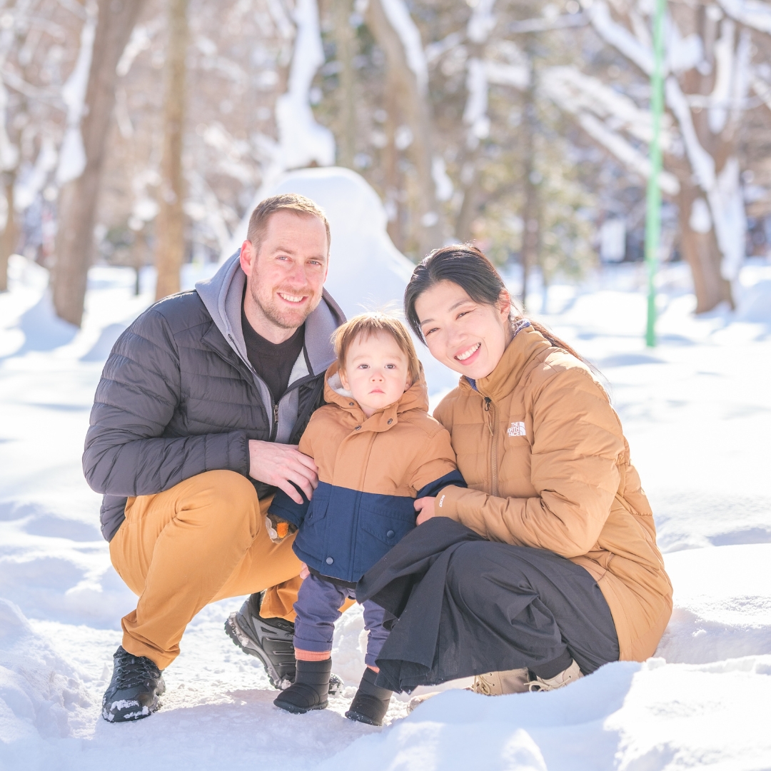 Family photoshoot by Nami, Localgrapher in Sapporo