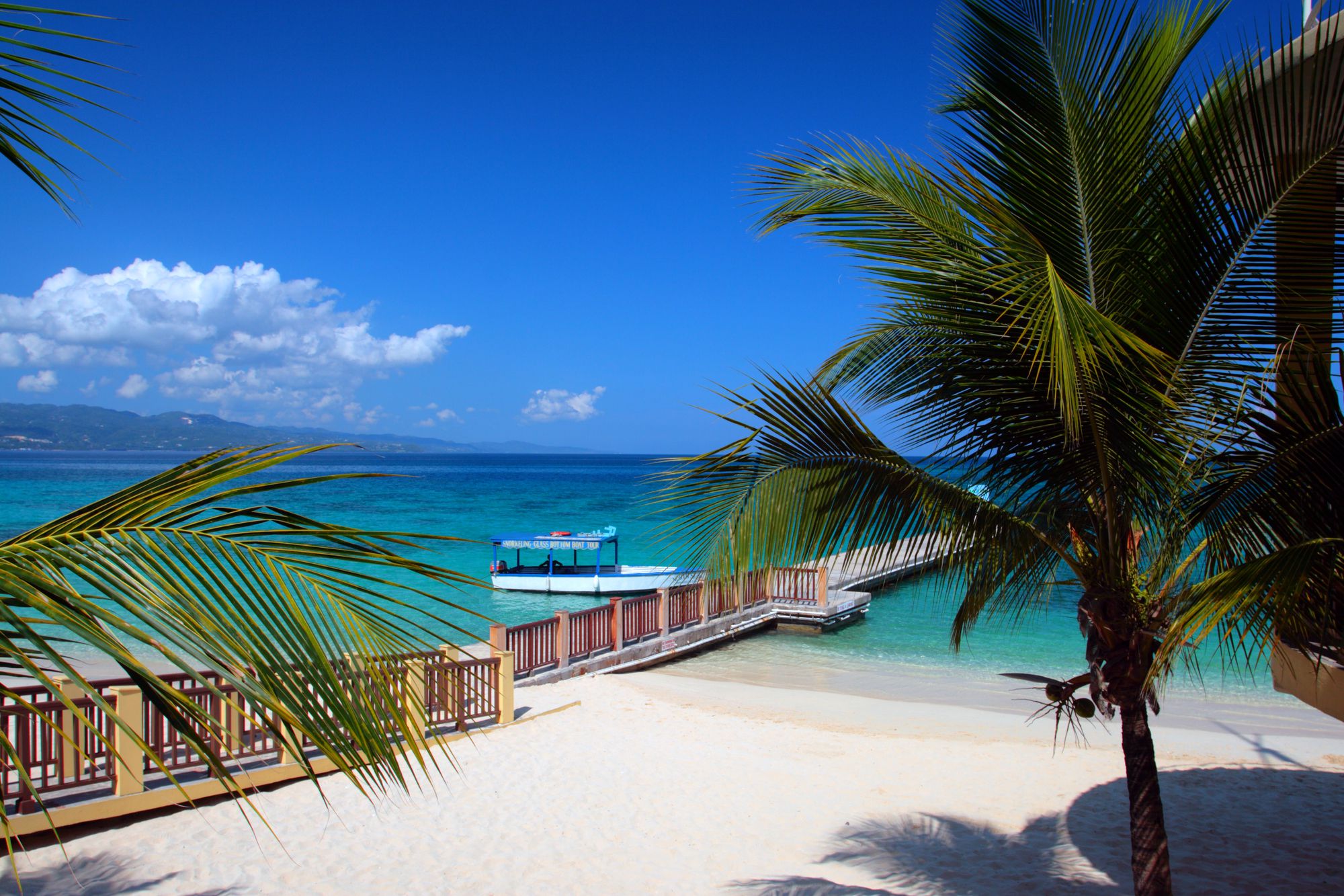Doctor’s Cave Beach & Other Top Photo Spots in Montego Bay Localgrapher