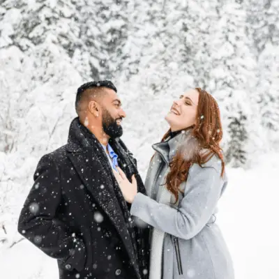 Engagement Photo Poses You Should Try
