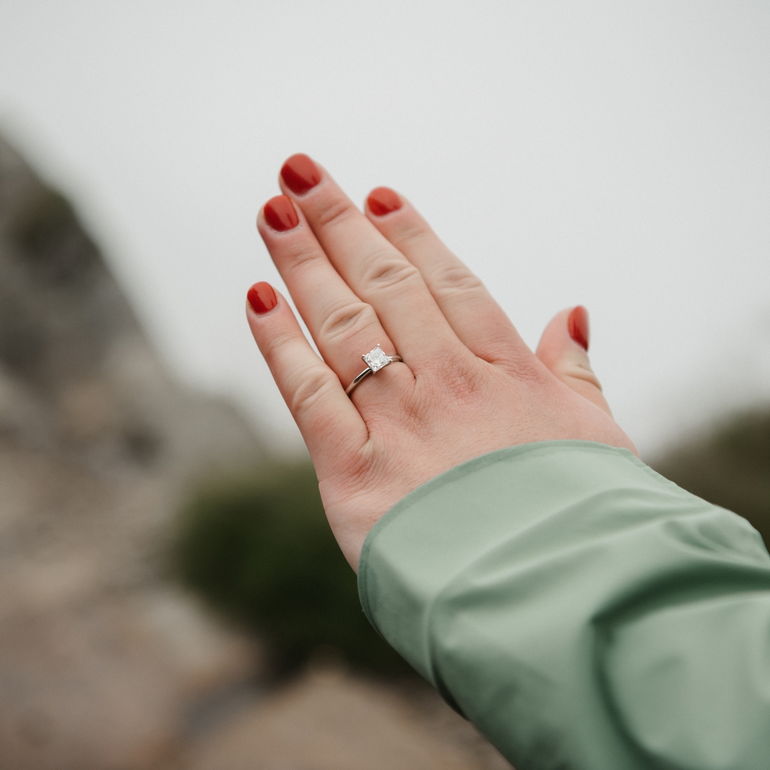 Proposal photoshoot by Trine, Localgrapher in Preikestolen