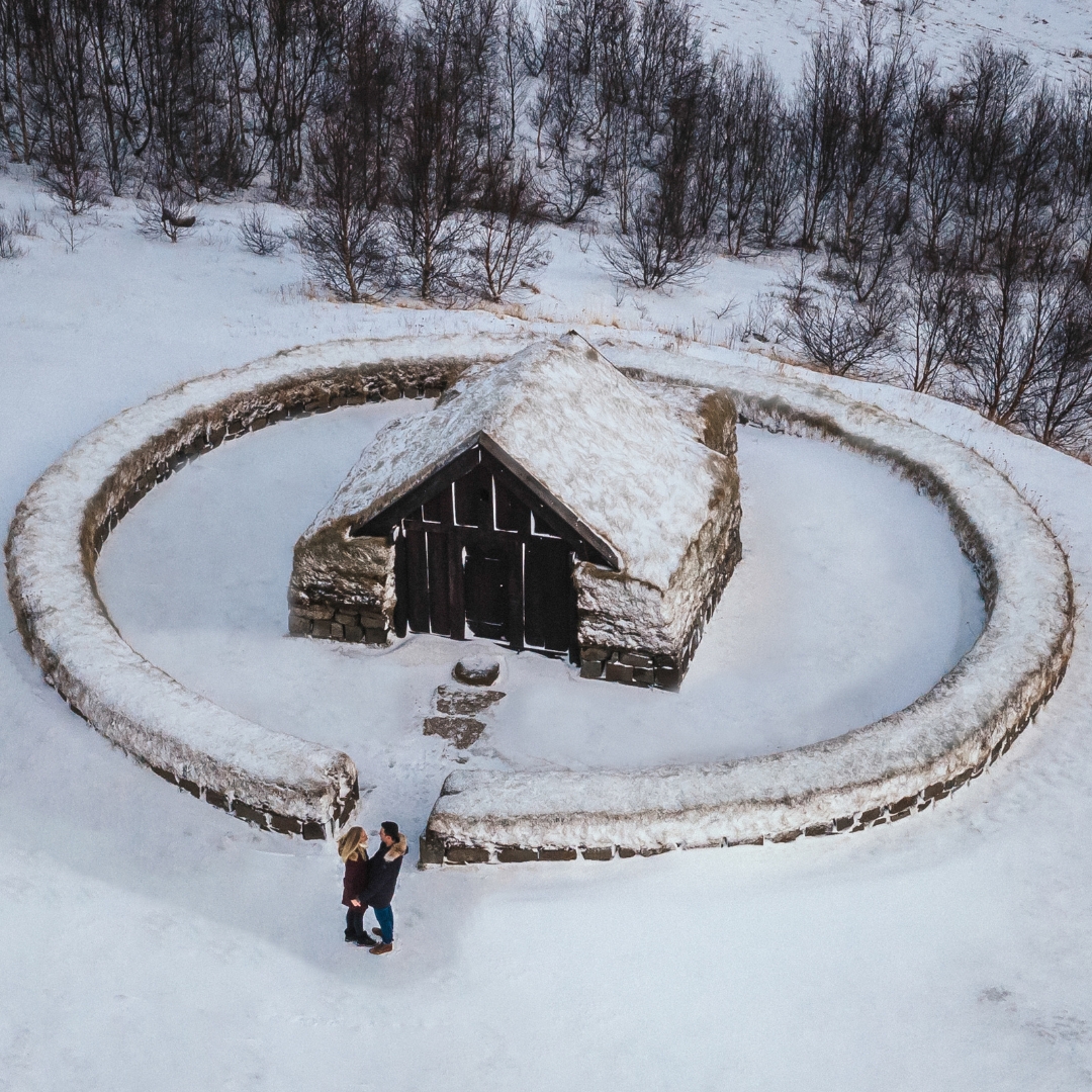 Proposal photoshoot by Sigurdur, Localgrapher in Iceland