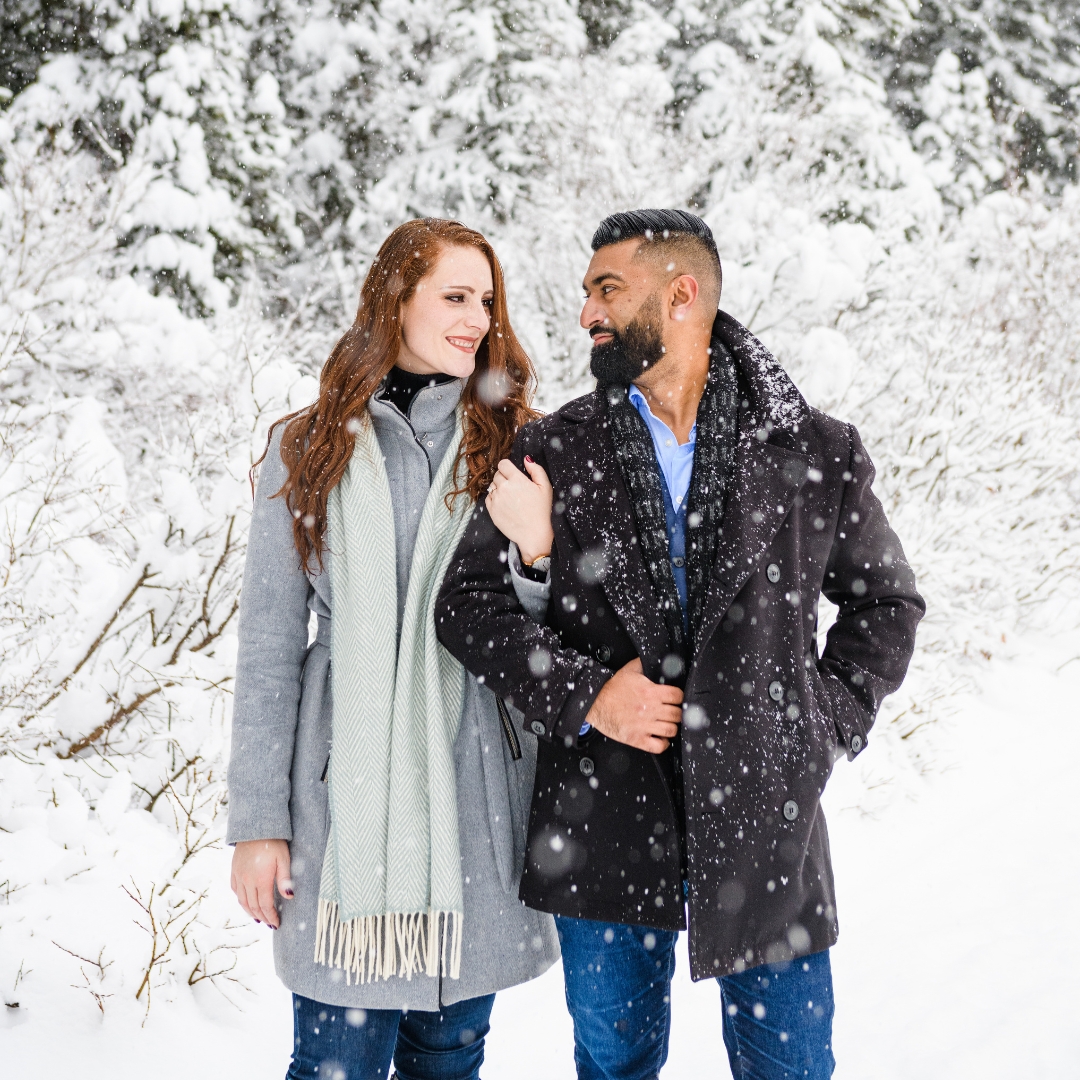 Proposal photoshoot by Adi, Localgrapher in Lake Louis