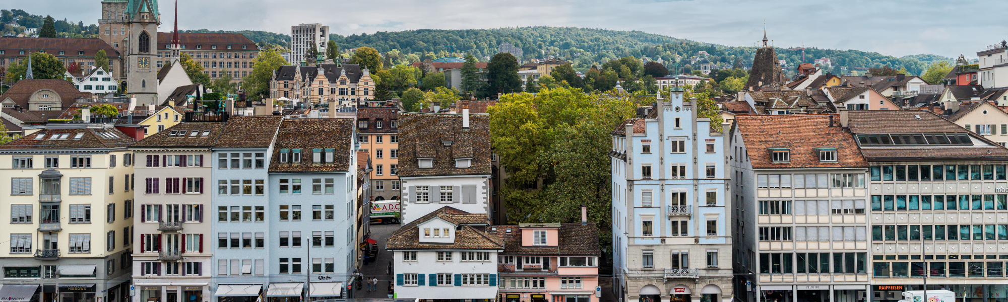 Zurich Old Town & Other Top Photo Spots in Zurich | Localgrapher