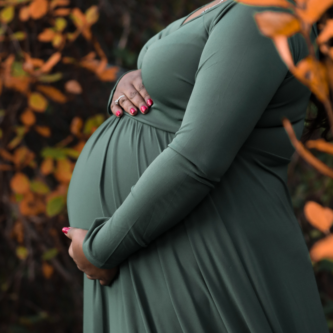 Plus Size Maternity Dresses for Photoshoot