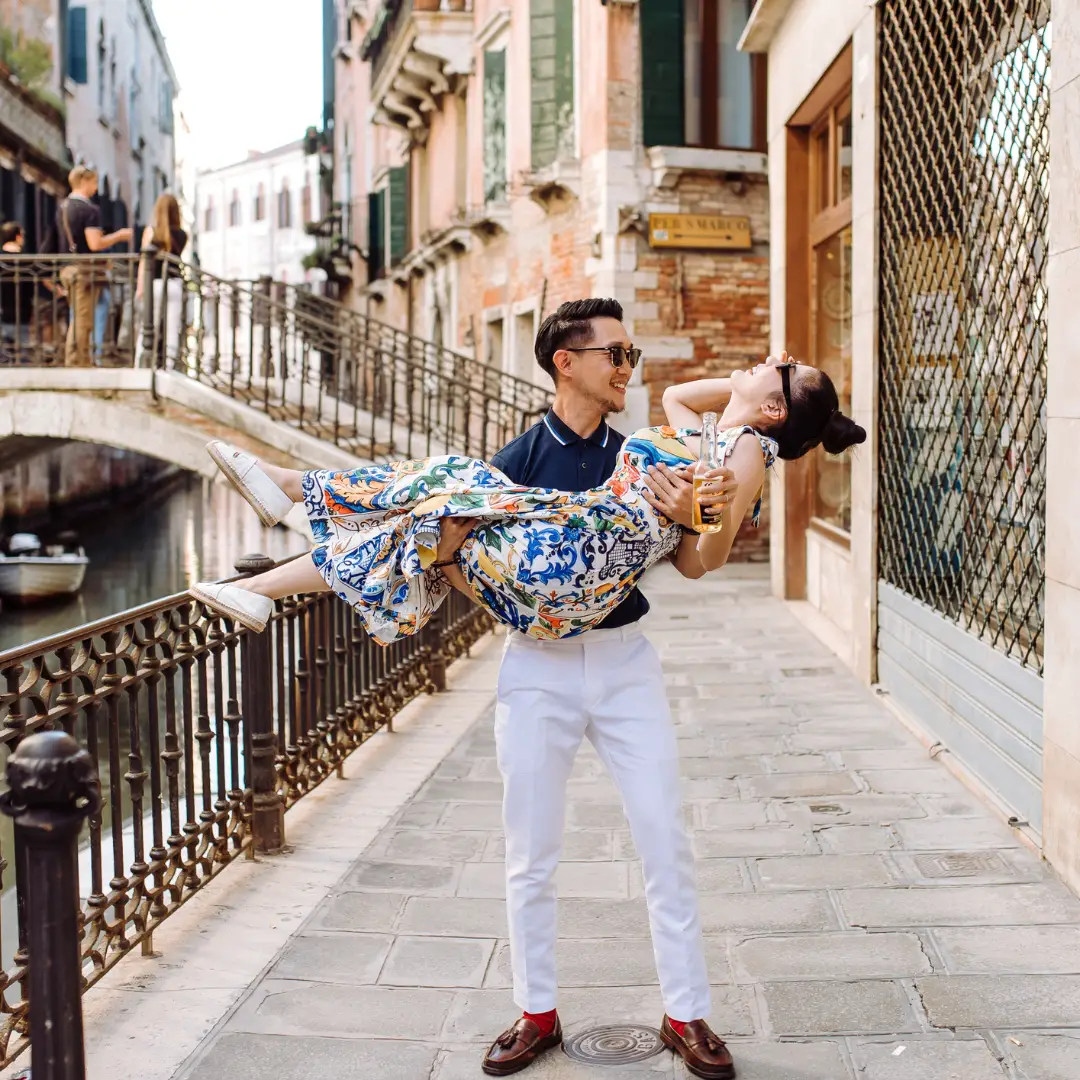 Couple's photoshoot by Bethina, Localgrapher in Venice