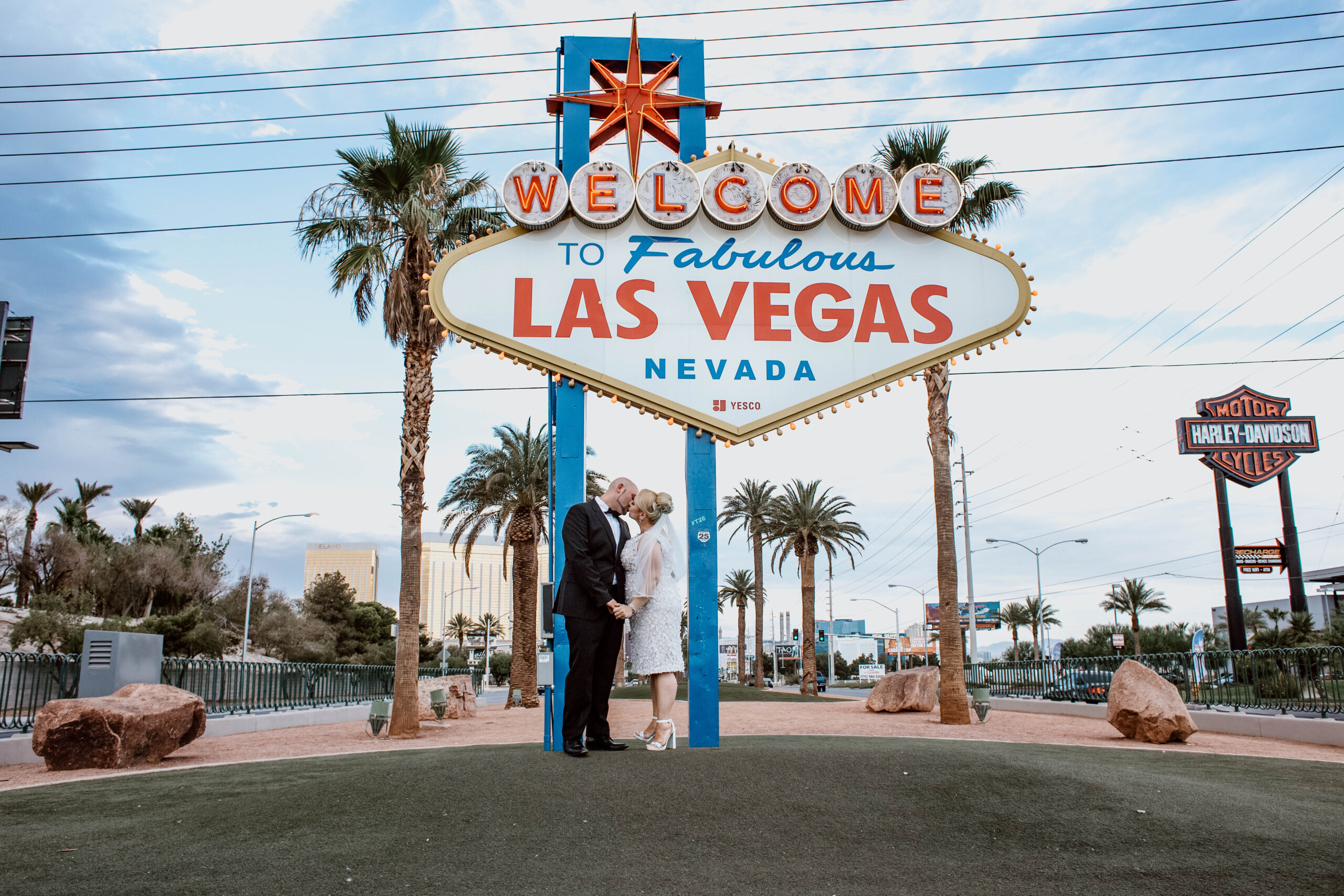 Wedding photoshoot in Las Vegas