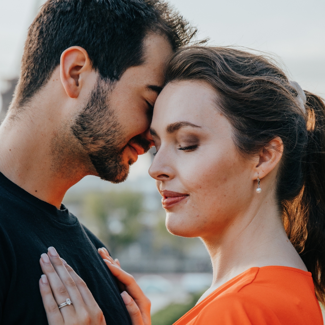 Engagement photoshoot by Daniel, Localgrapher in Paris