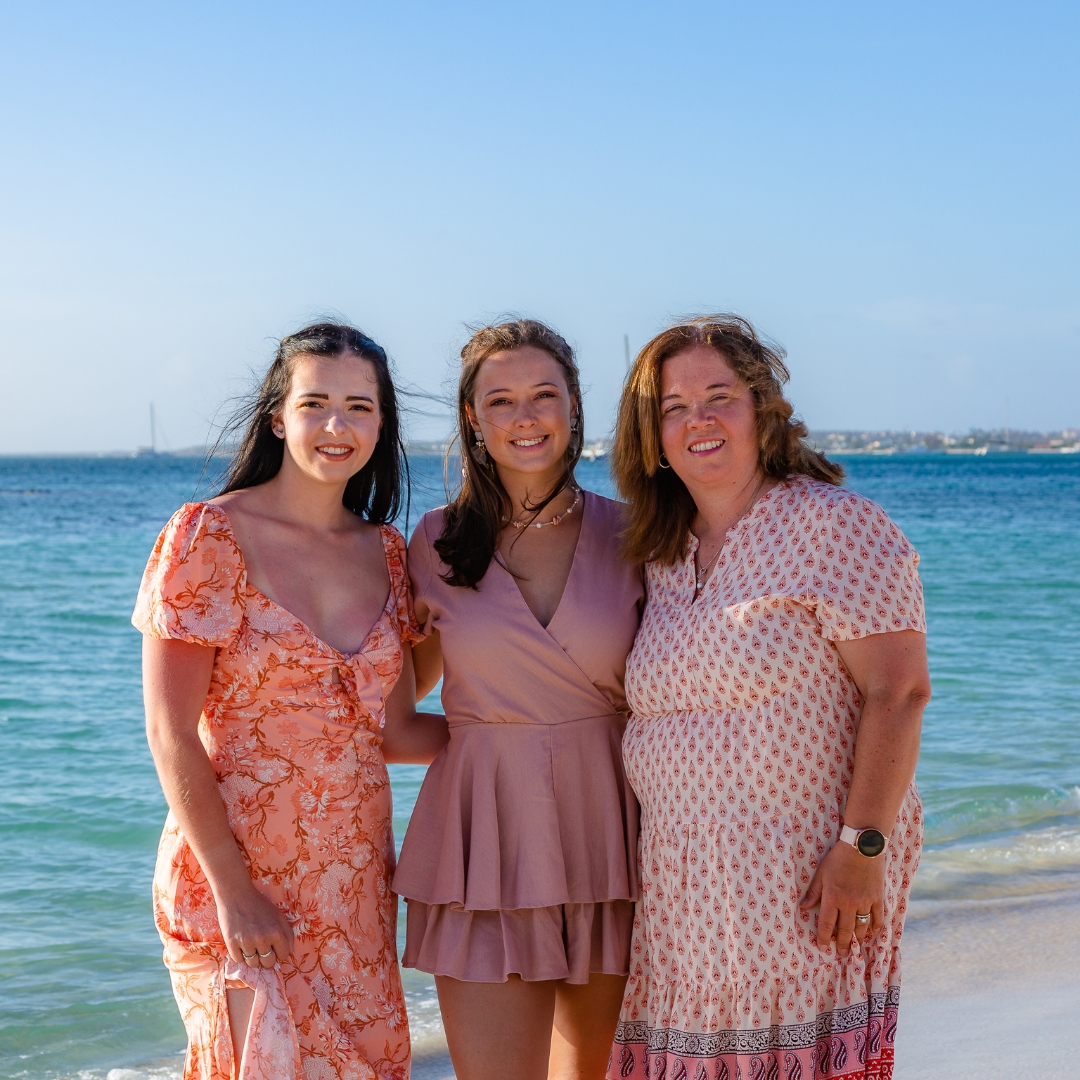 Family photoshoot by Leo, Localgrapher in Aruba