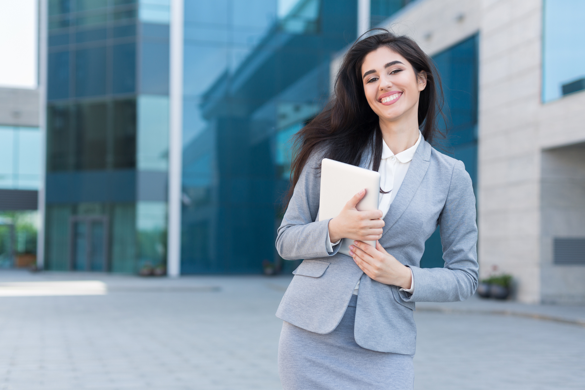 what to wear for college graduation pictures