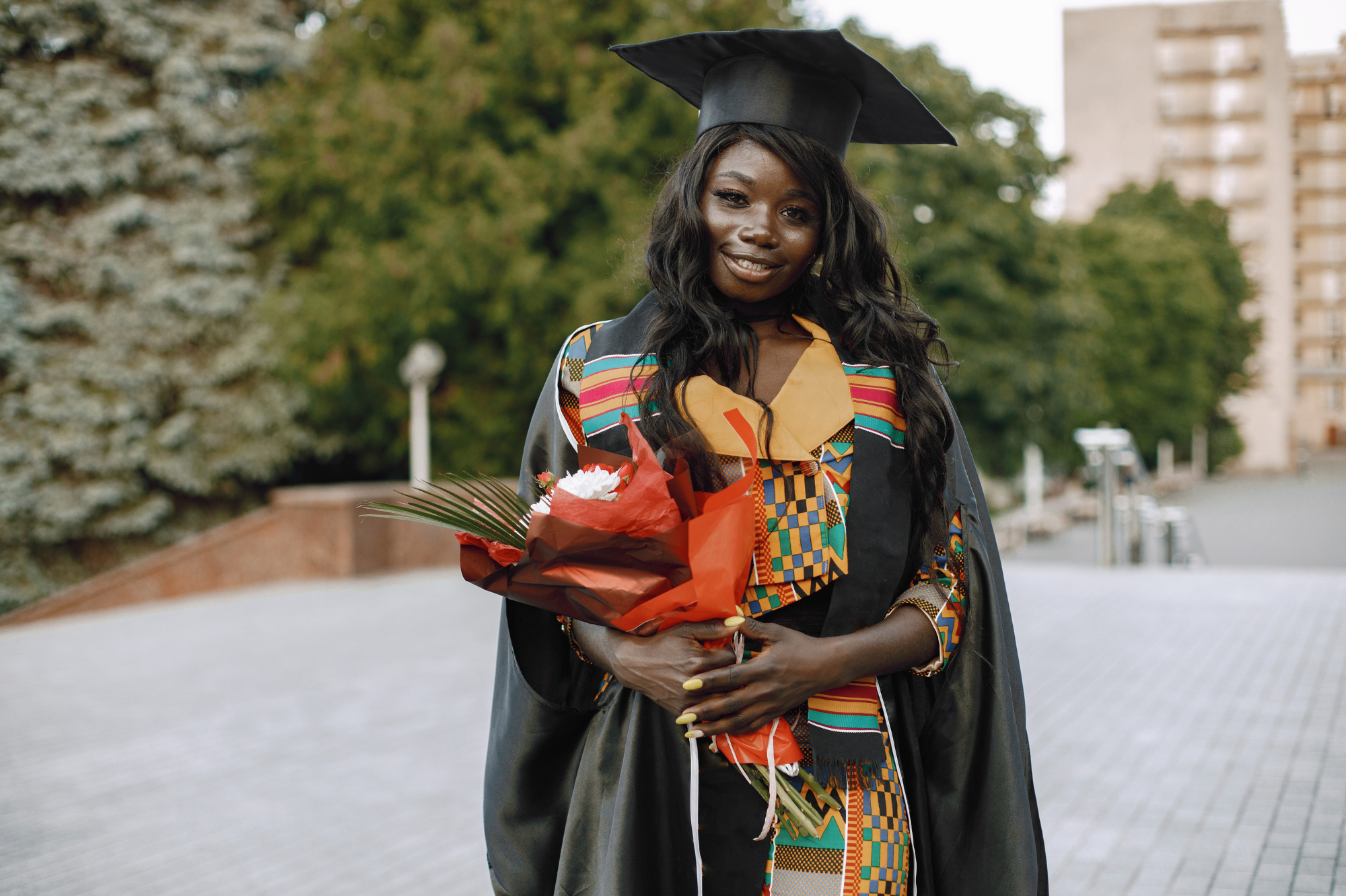 what to wear for college graduation pictures
