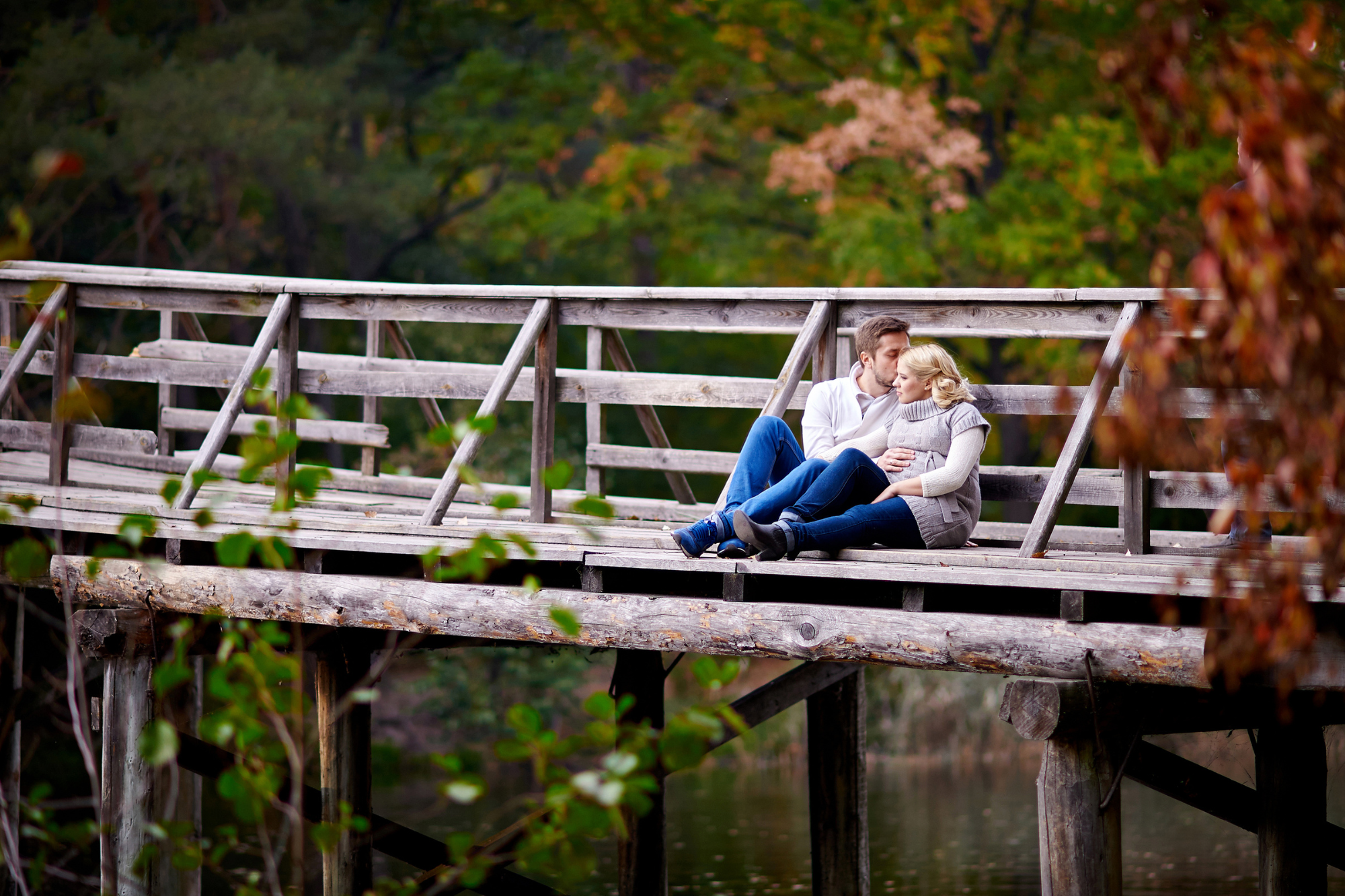 couple pregnancy announcement photos