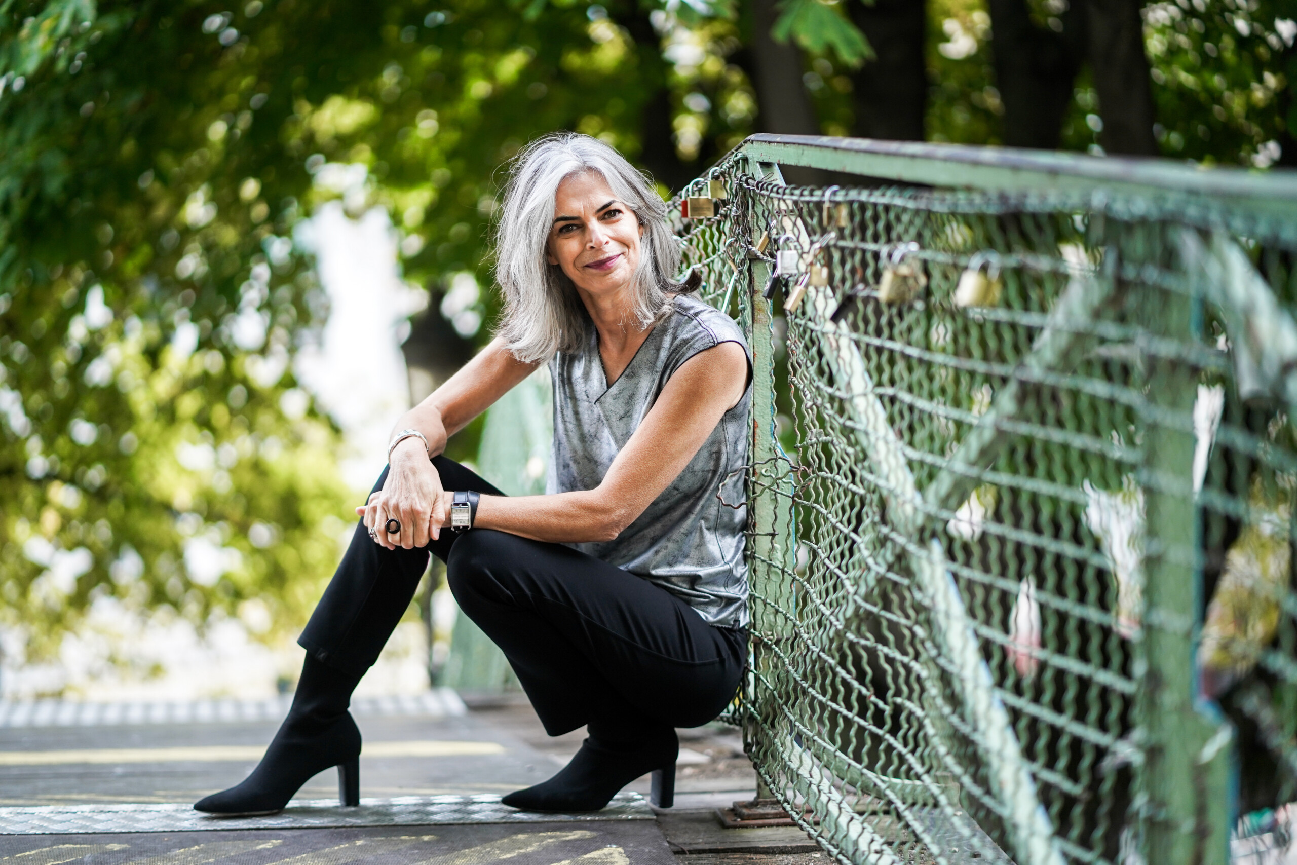 Solo photoshoot by Eny, Localgrapher in Paris