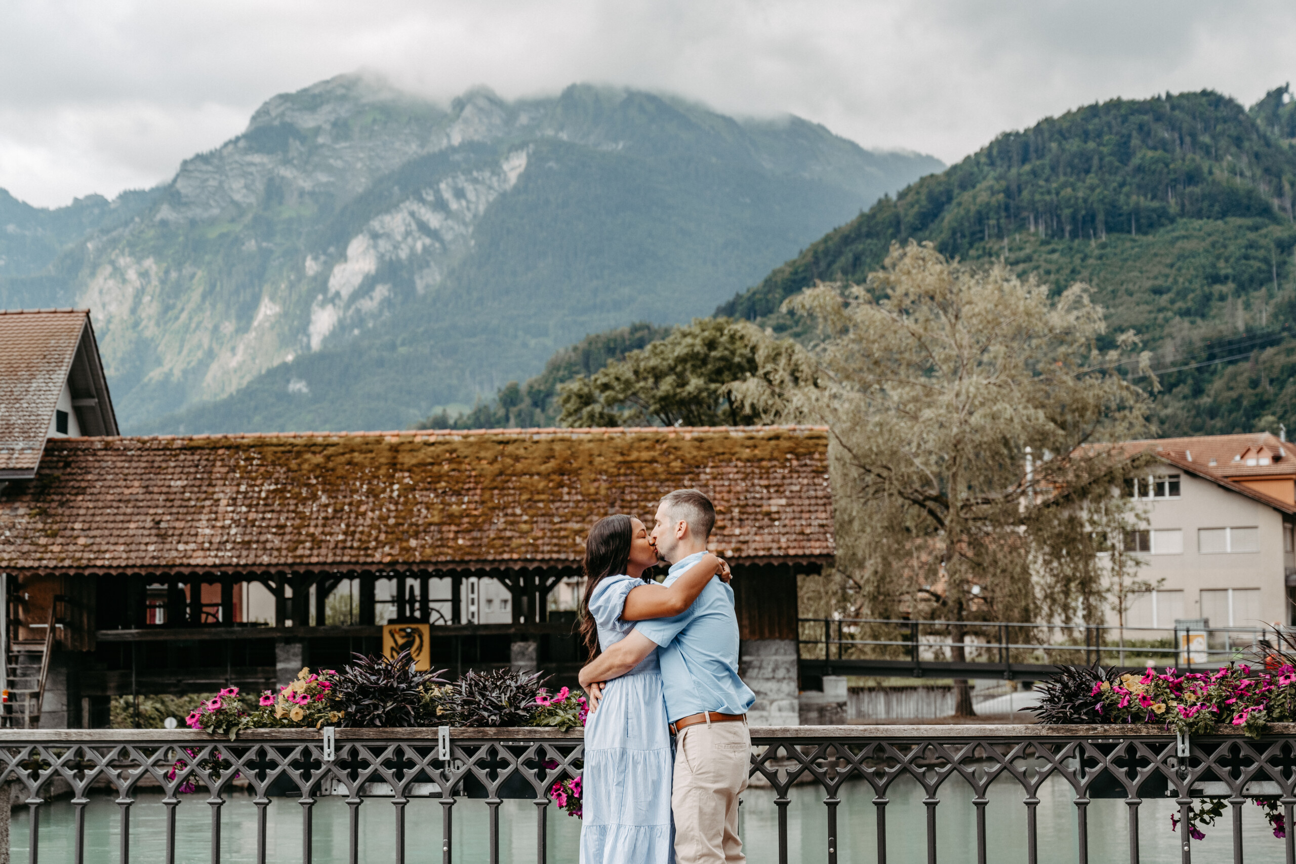Engagement photoshoot by Maria, Localgrapher in Interlaken