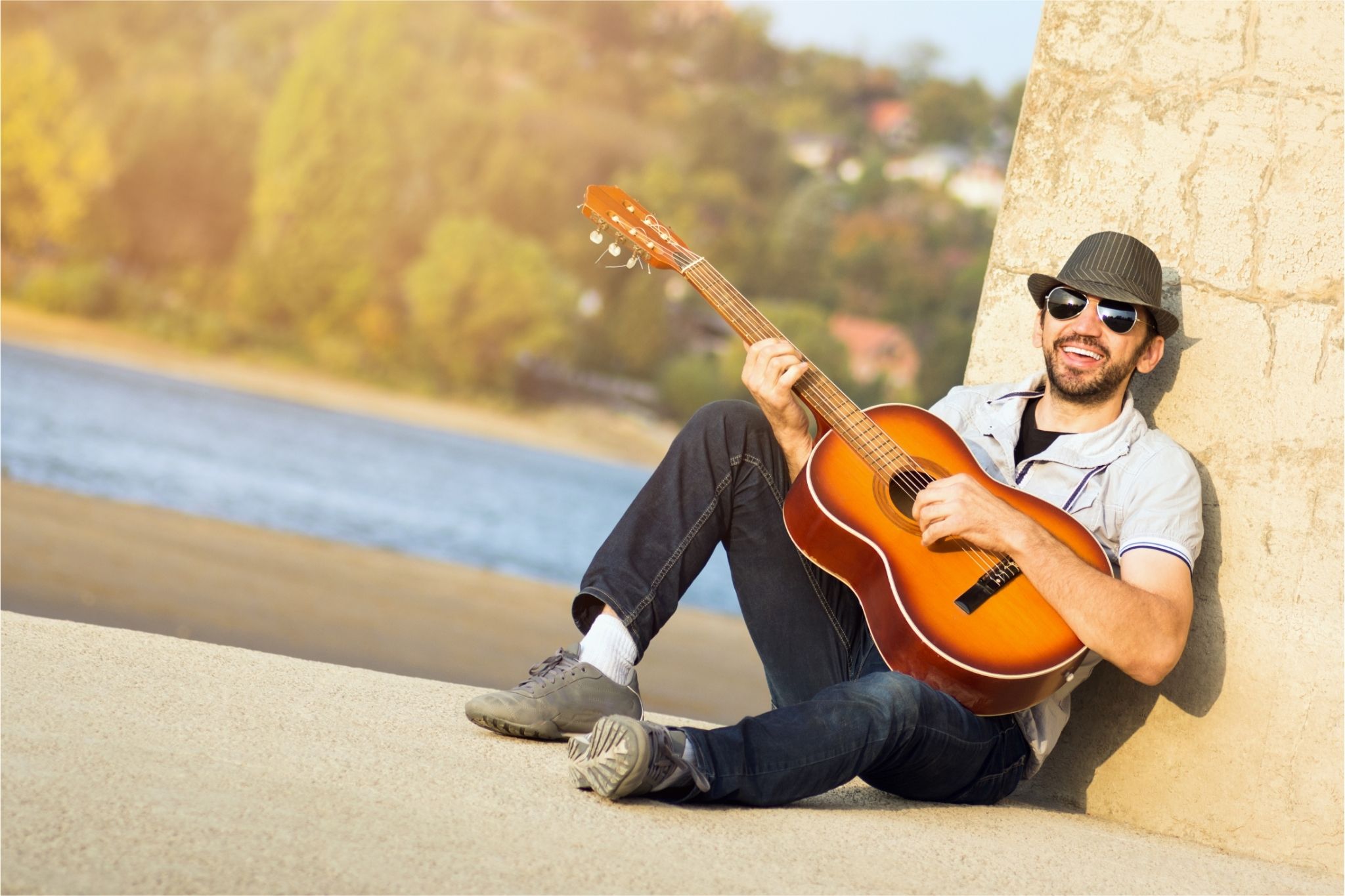 Hiring a Photographer for a Dating Profile: Costs, Trending Poses & More!