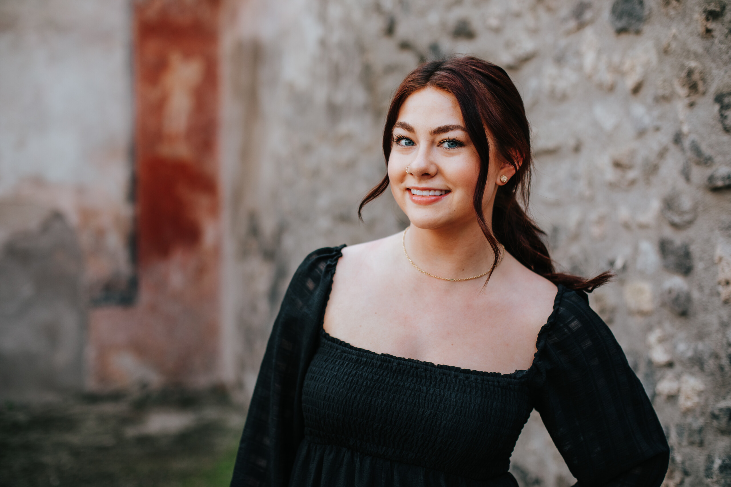 Solo photoshoot by Roberta, Localgrapher in Pompeii