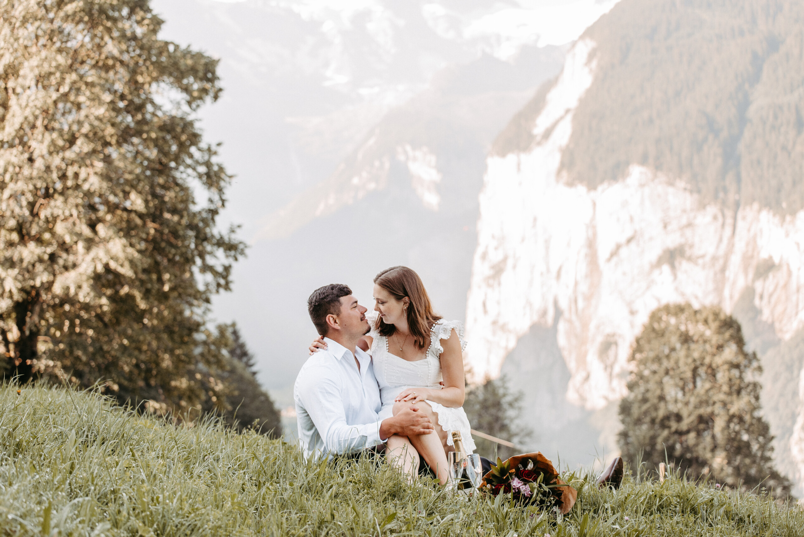 Couple photoshoot by Maria, Localgrapher in Interlaken