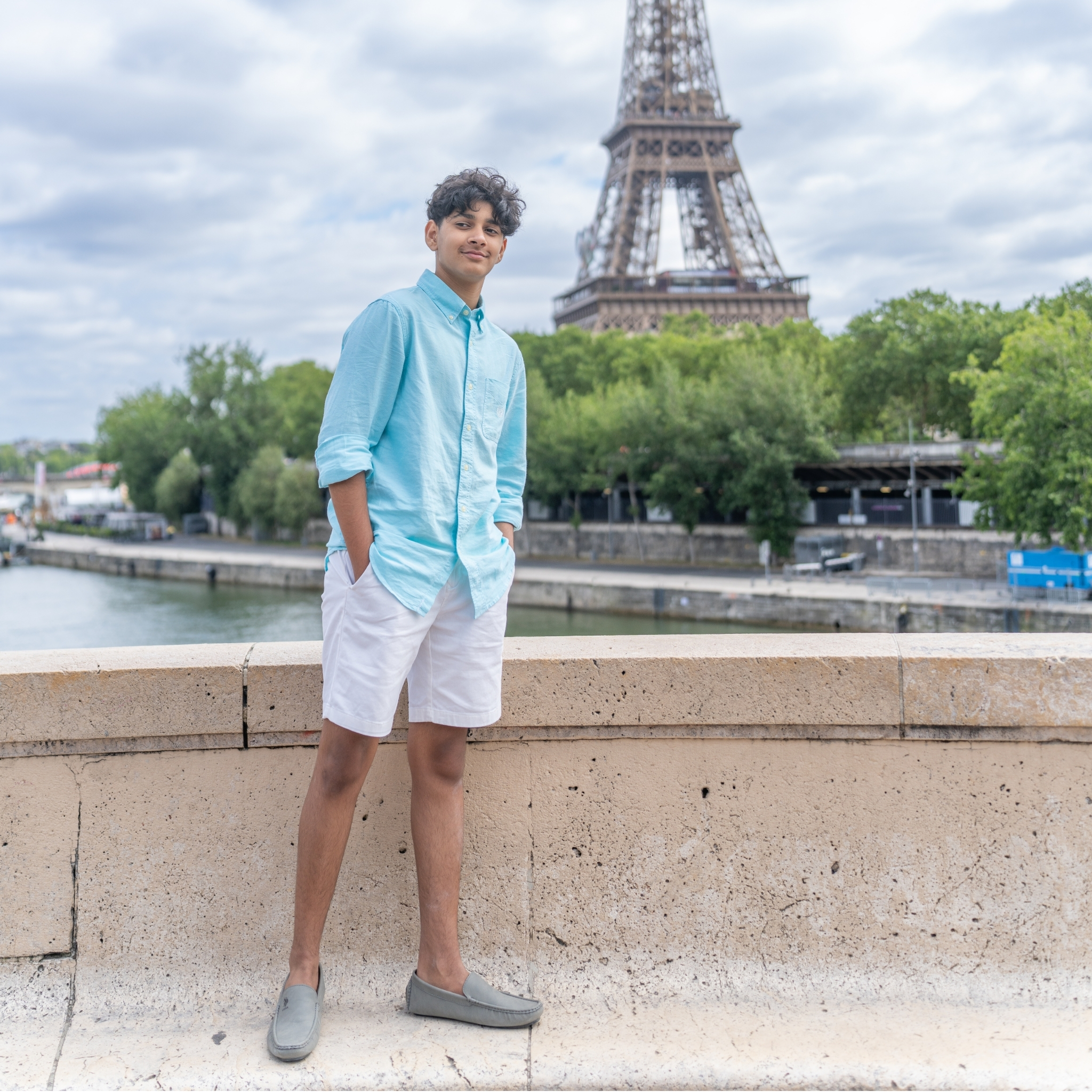 Family photoshoot by Eny, Localgrapher in Paris