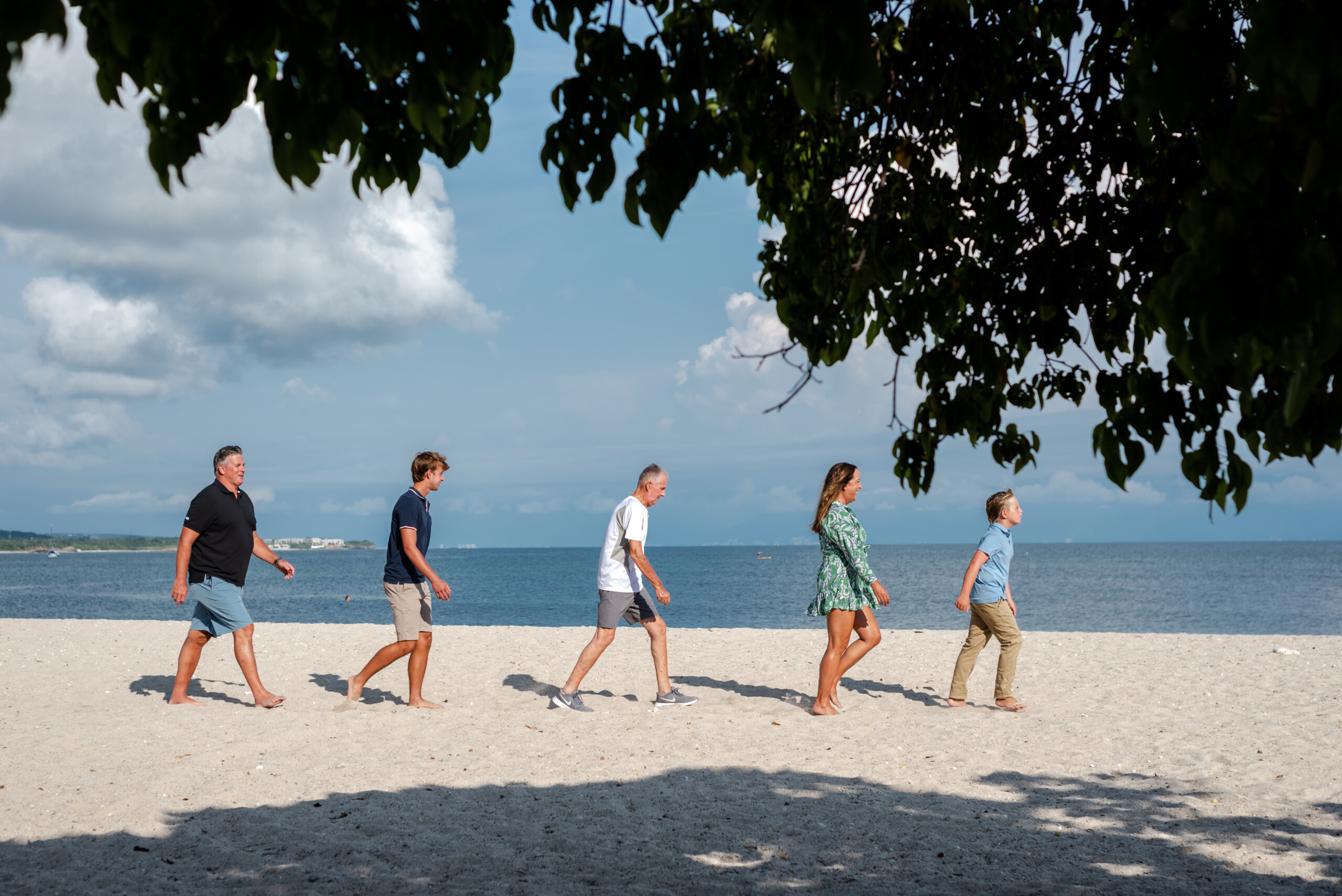 Family photoshoot by Fernando, Localgrapher in Punta Mita