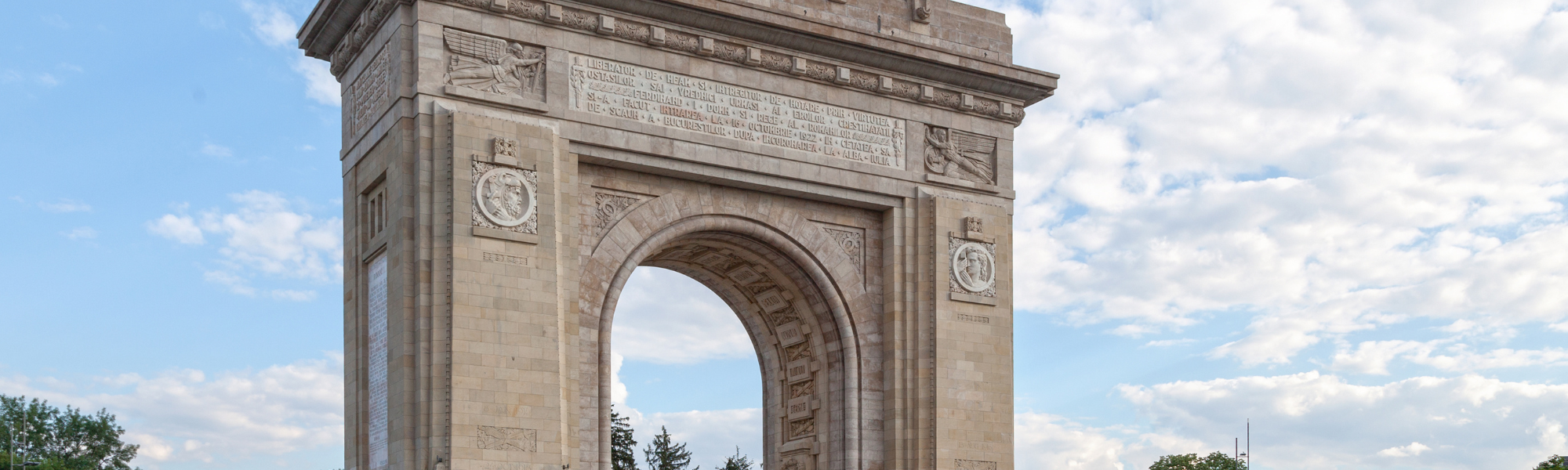 Arcul de Triumf & Other Top Photo Spots in Bucharest | Localgrapher