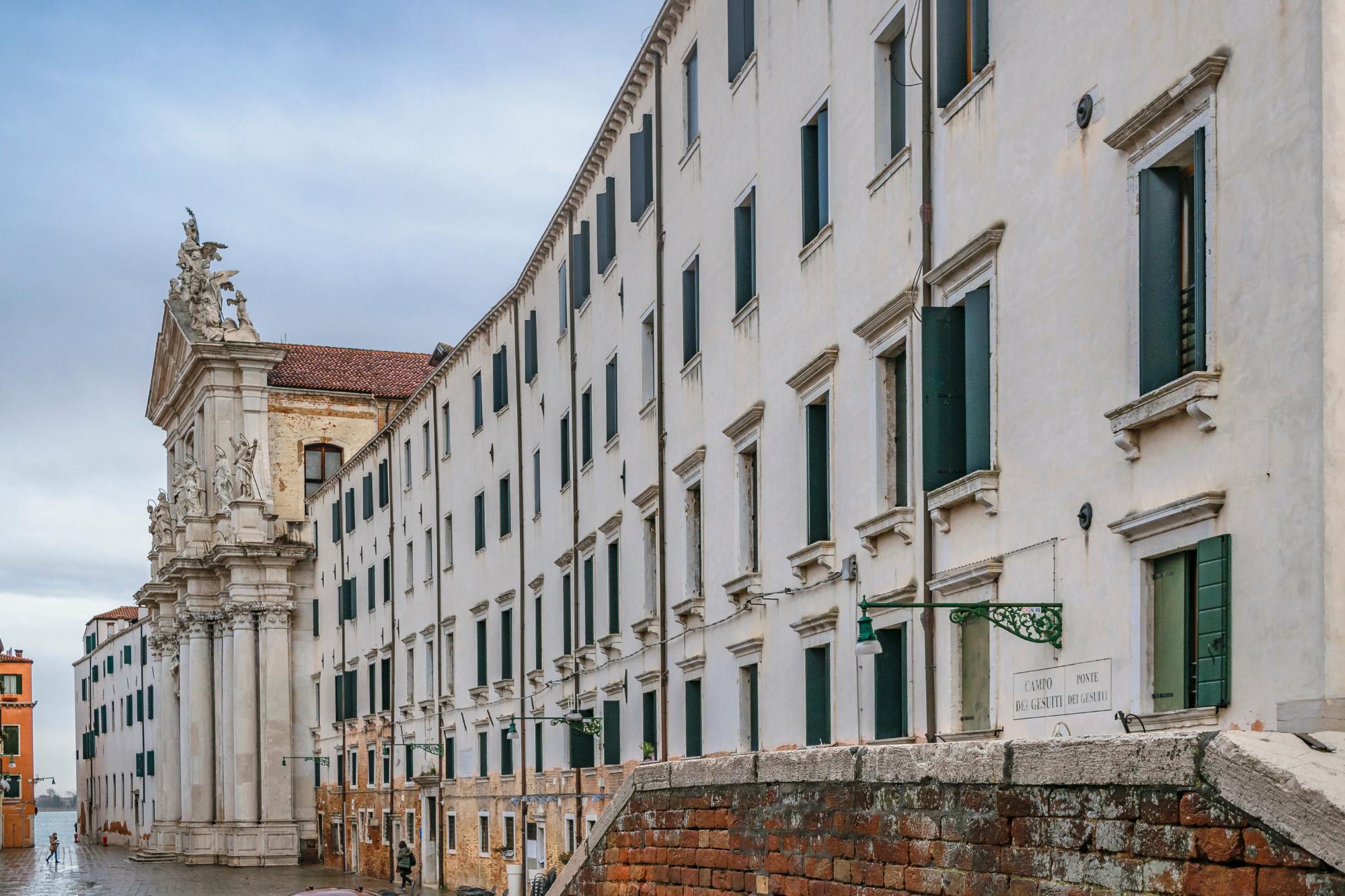 Venice photoshoot spot without crowds: Cannaregio District, Venice, Italy