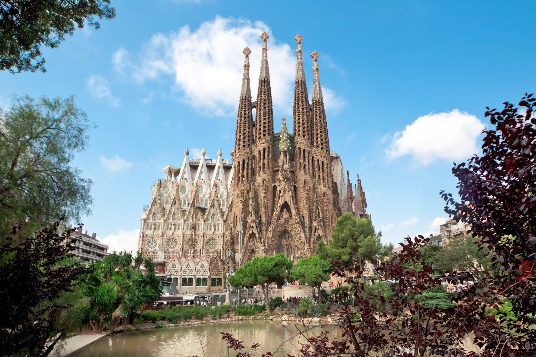 Sagrada Família in harsh daylight